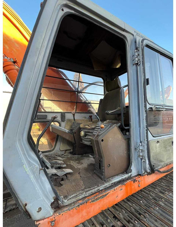 Lintekskavaator Fiat Hitachi FH 200 LC: pilt 16