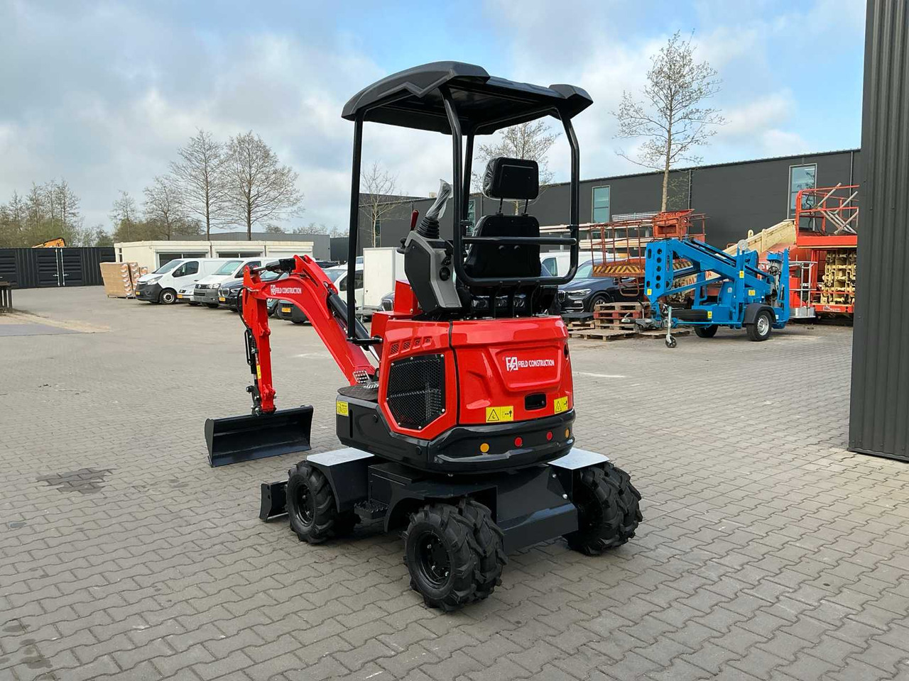 Field Construction HFT-15 - Ratastel ekskavaator: pilt 4 Field Construction HFT-15 - Ratastel ekskavaator: pilt 4