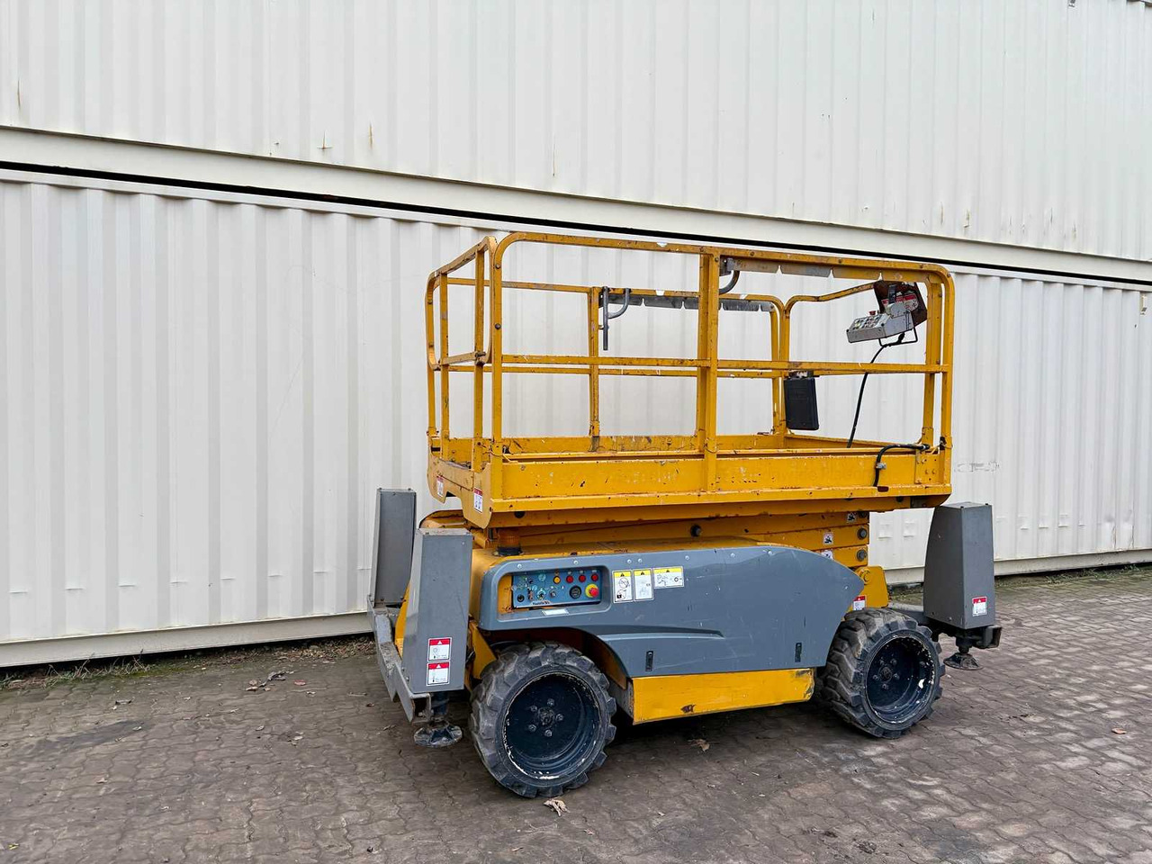 HAULOTTE - COMPACT 10DX 4X4 DIESEL - 10.15 METERS - 2014 - AERIAL WORK PLATFORM - Platvorm: pilt 5 HAULOTTE - COMPACT 10DX 4X4 DIESEL - 10.15 METERS - 2014 - AERIAL WORK PLATFORM - Platvorm: pilt 5