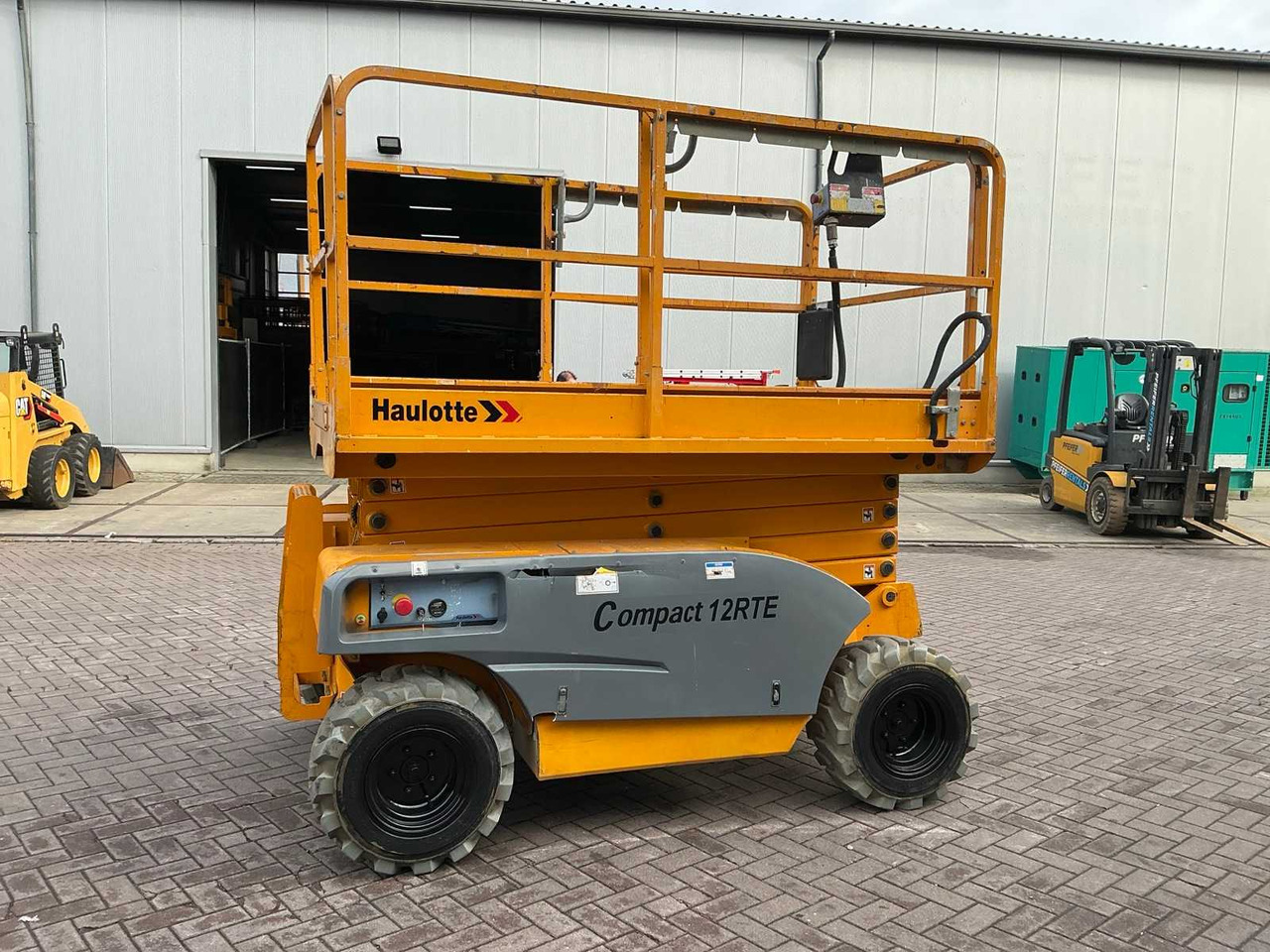 Haulotte Compact 12 - Platvorm: pilt 4 Haulotte Compact 12 - Platvorm: pilt 4