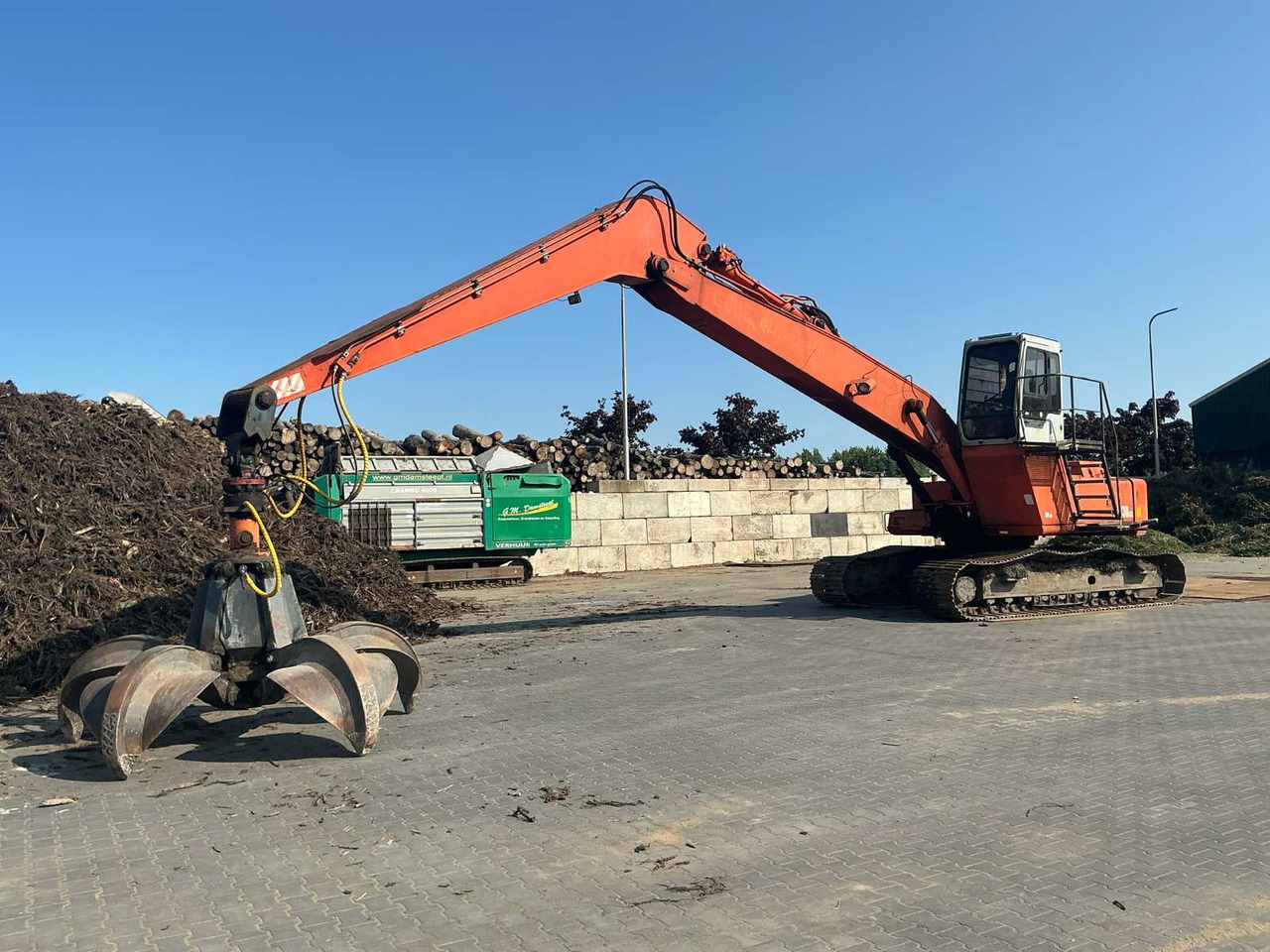 Hitachi FH330LC3 - Lintekskavaator: pilt 1 Hitachi FH330LC3 - Lintekskavaator: pilt 1