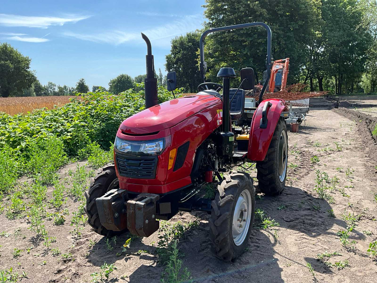 Huaxia H-254 - Väiketraktor: pilt 1 Huaxia H-254 - Väiketraktor: pilt 1