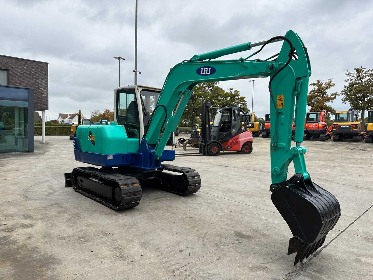 IHI IHI - 60NS - MIDI EXCAVATOR - Lintekskavaator: pilt 3 IHI IHI - 60NS - MIDI EXCAVATOR - Lintekskavaator: pilt 3