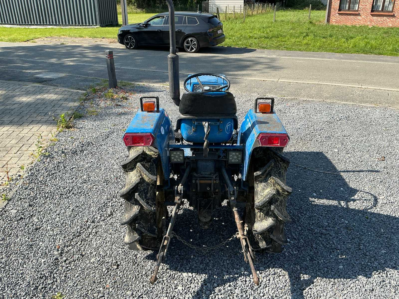 Iseki TU1700 - Väiketraktor: pilt 4 Iseki TU1700 - Väiketraktor: pilt 4