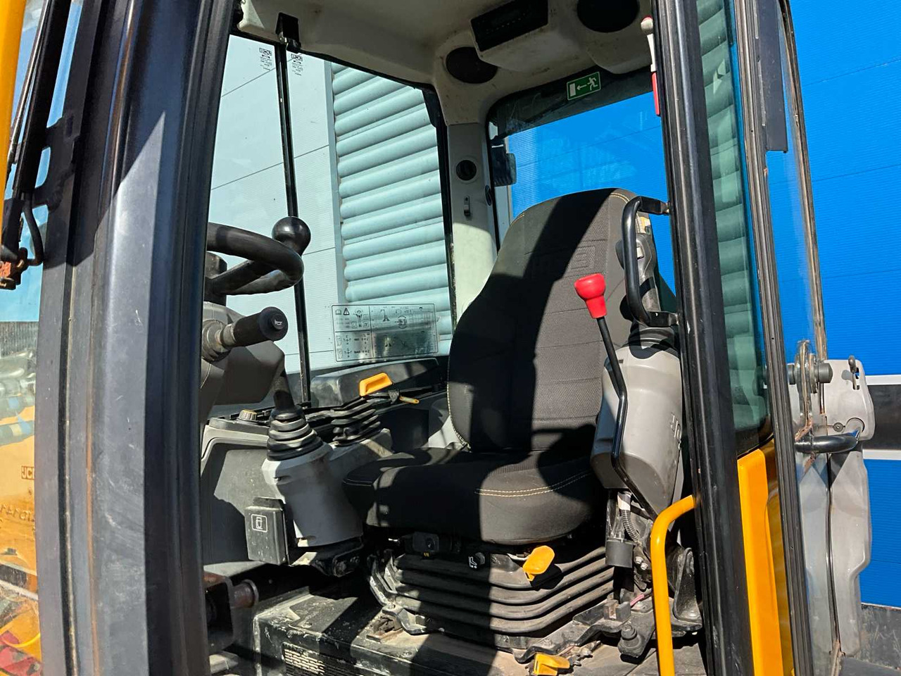 Ratastel ekskavaator JCB HD110WTT4: pilt 25