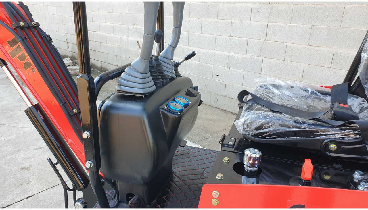 JPC HT12 MINI EXCAVATOR - Miniekskavaator: pilt 3 JPC HT12 MINI EXCAVATOR - Miniekskavaator: pilt 3