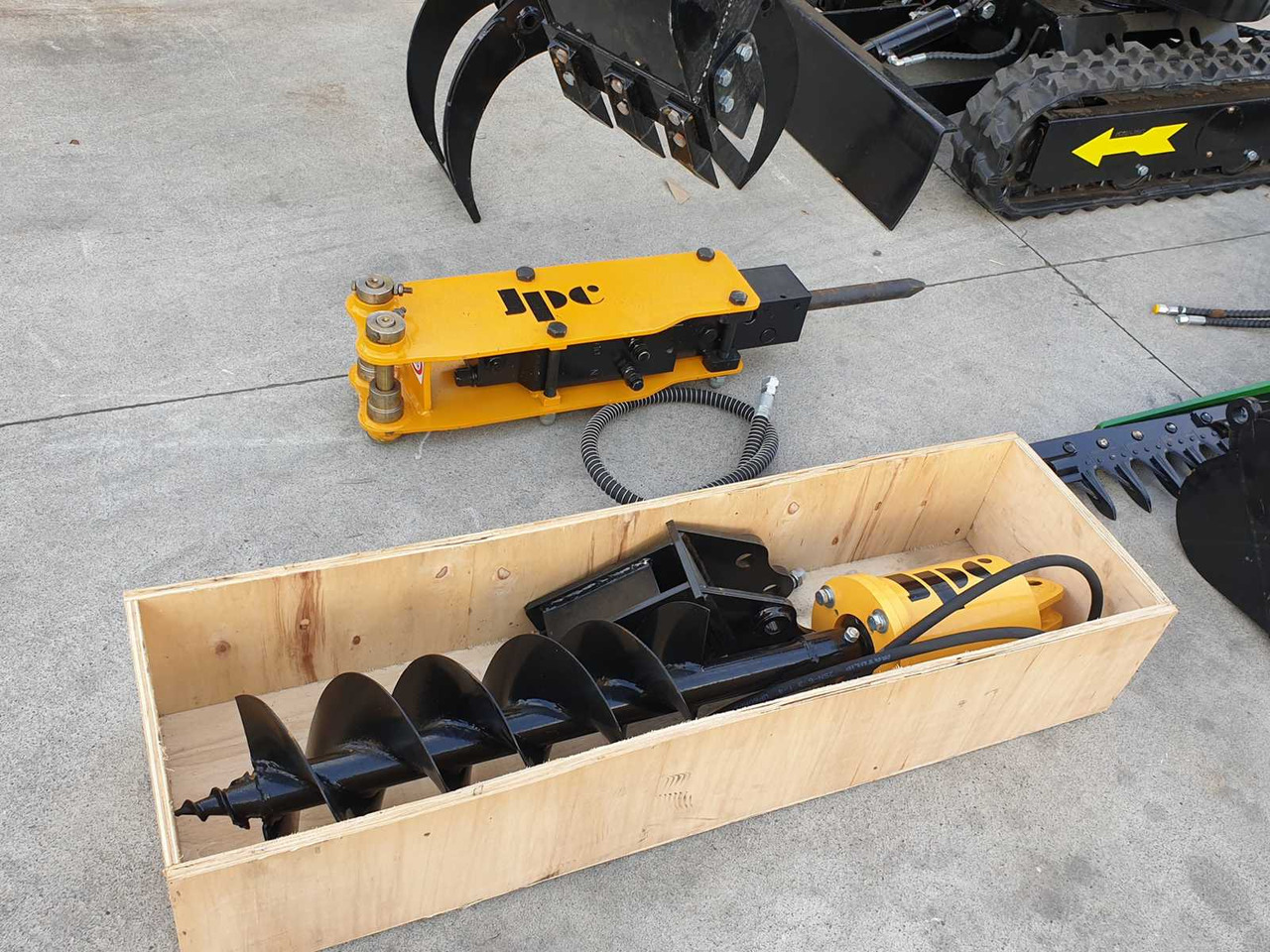 Miniekskavaator JPC HT12 MINI EXCAVATOR WITH ATTACHMENTS: pilt 6 Miniekskavaator JPC HT12 MINI EXCAVATOR WITH ATTACHMENTS: pilt 6