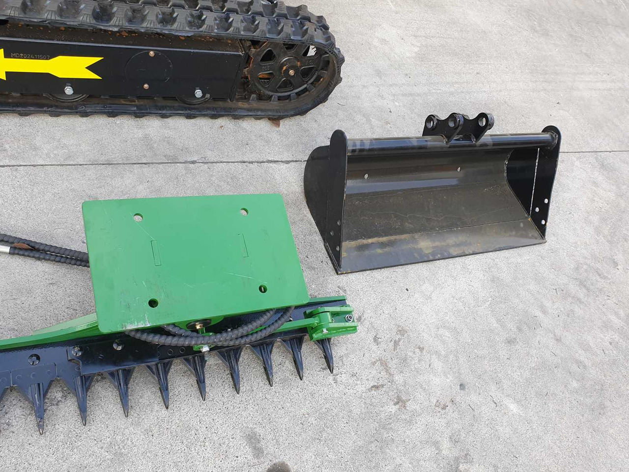 Miniekskavaator JPC HT12 MINI EXCAVATOR WITH ATTACHMENTS: pilt 11 Miniekskavaator JPC HT12 MINI EXCAVATOR WITH ATTACHMENTS: pilt 11