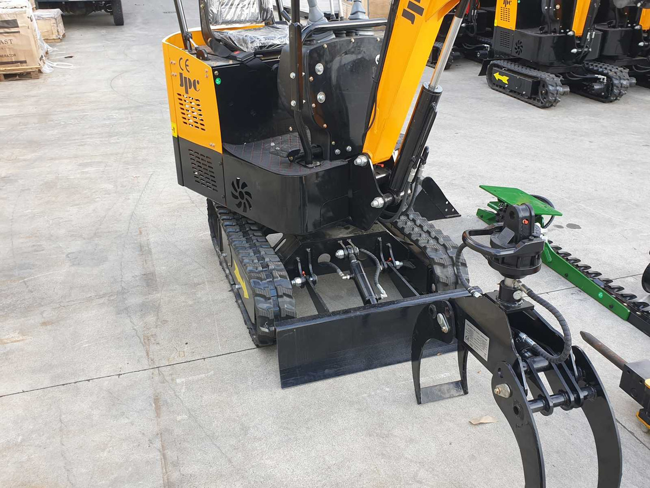 Miniekskavaator JPC HT12 MINI EXCAVATOR WITH ATTACHMENTS: pilt 20 Miniekskavaator JPC HT12 MINI EXCAVATOR WITH ATTACHMENTS: pilt 20