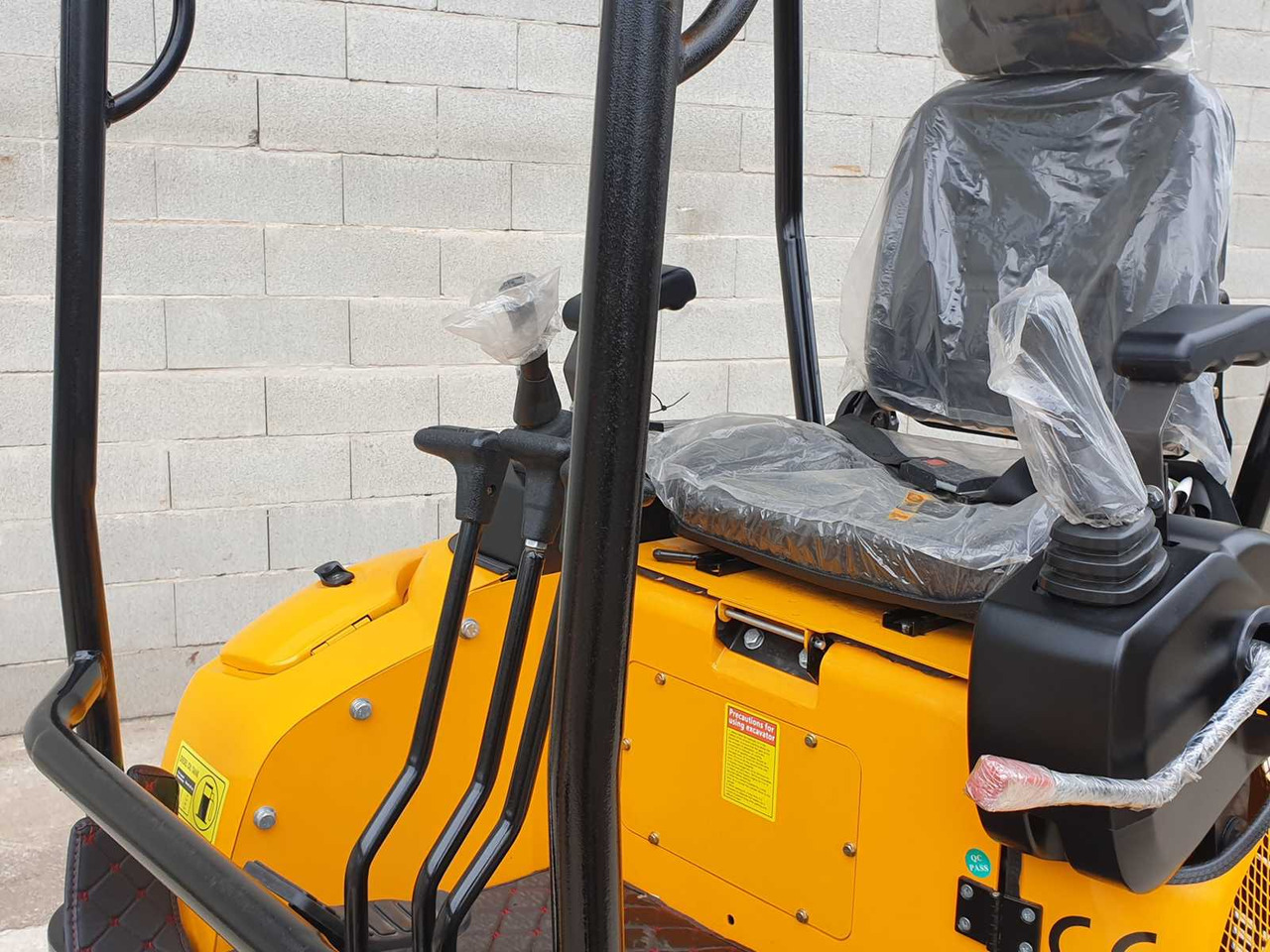 JPC HT18 MINI EXCAVATOR - Miniekskavaator: pilt 4 JPC HT18 MINI EXCAVATOR - Miniekskavaator: pilt 4