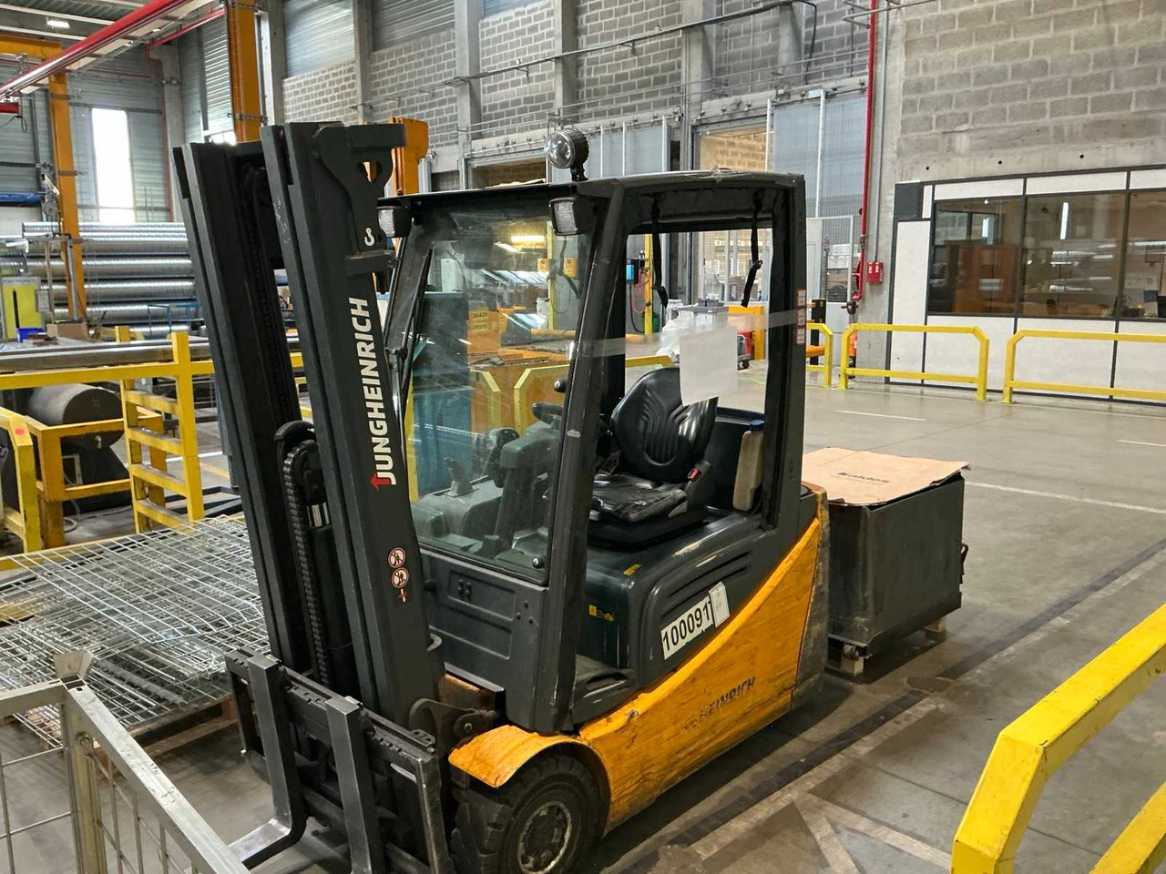 JUNGHEINRICH - 2015 - EFG216 - COUNTERBALANCE FORKLIFT - Kahveltõstuk: pilt 3 JUNGHEINRICH - 2015 - EFG216 - COUNTERBALANCE FORKLIFT - Kahveltõstuk: pilt 3
