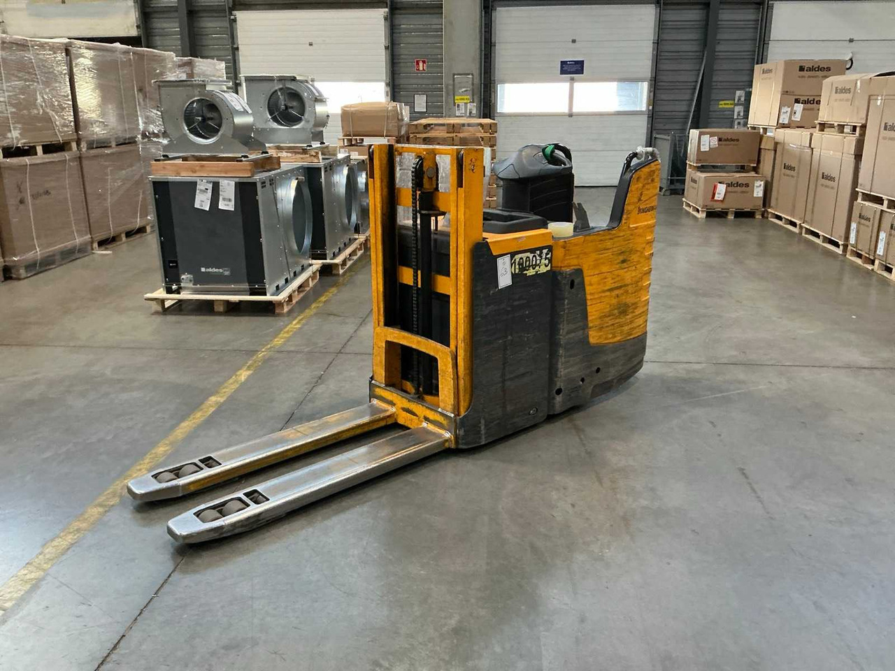 JUNGHEINRICH FORKLIFT - Kahveltõstuk: pilt 1 JUNGHEINRICH FORKLIFT - Kahveltõstuk: pilt 1