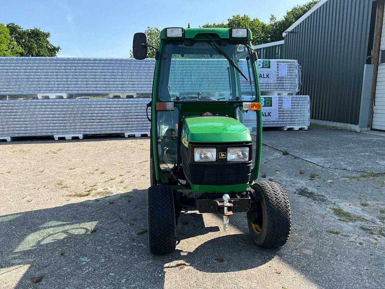 John Deere 4100 - Väiketraktor: pilt 2 John Deere 4100 - Väiketraktor: pilt 2