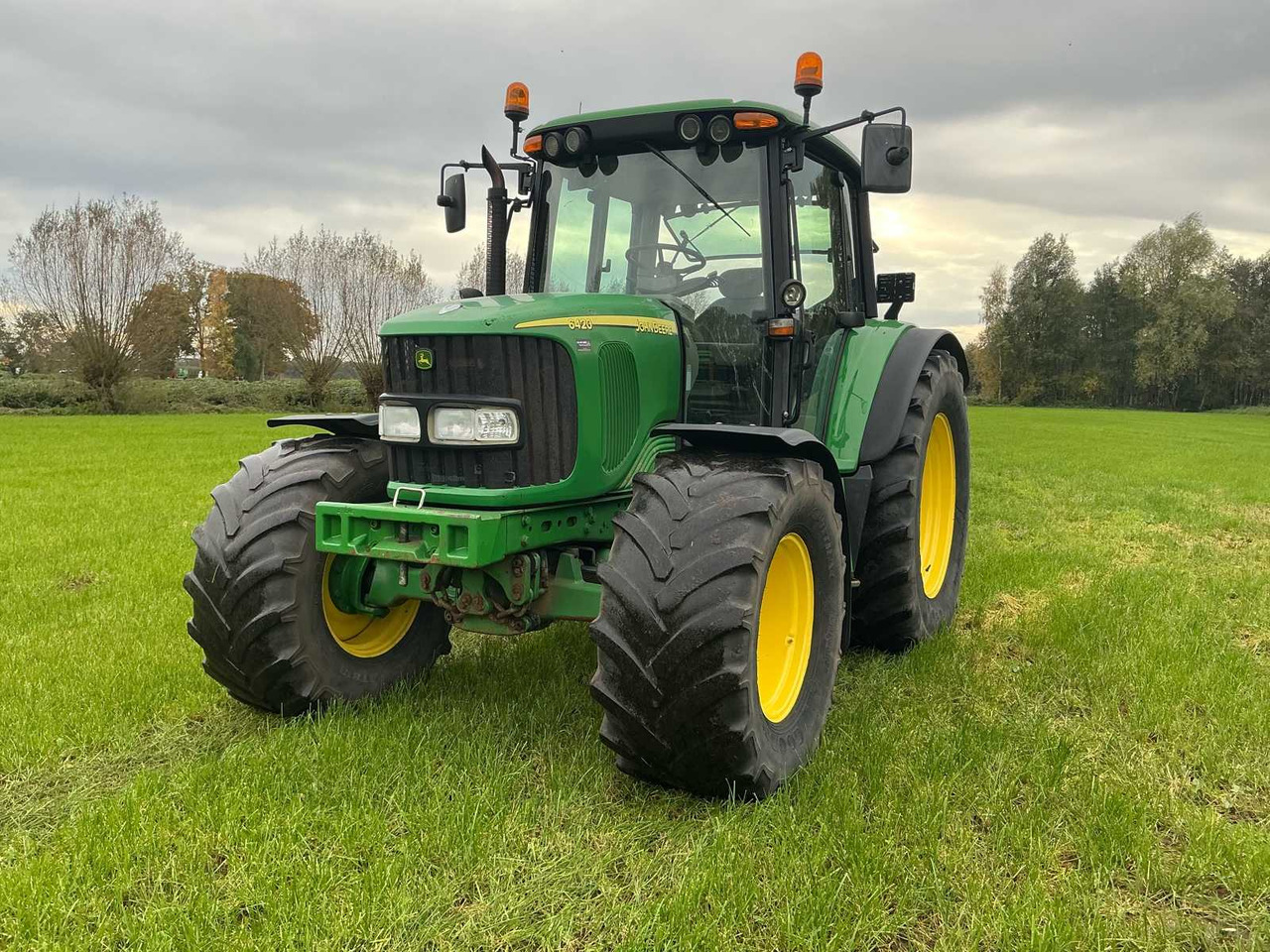 John Deere 6420 M - Traktor: pilt 1 John Deere 6420 M - Traktor: pilt 1