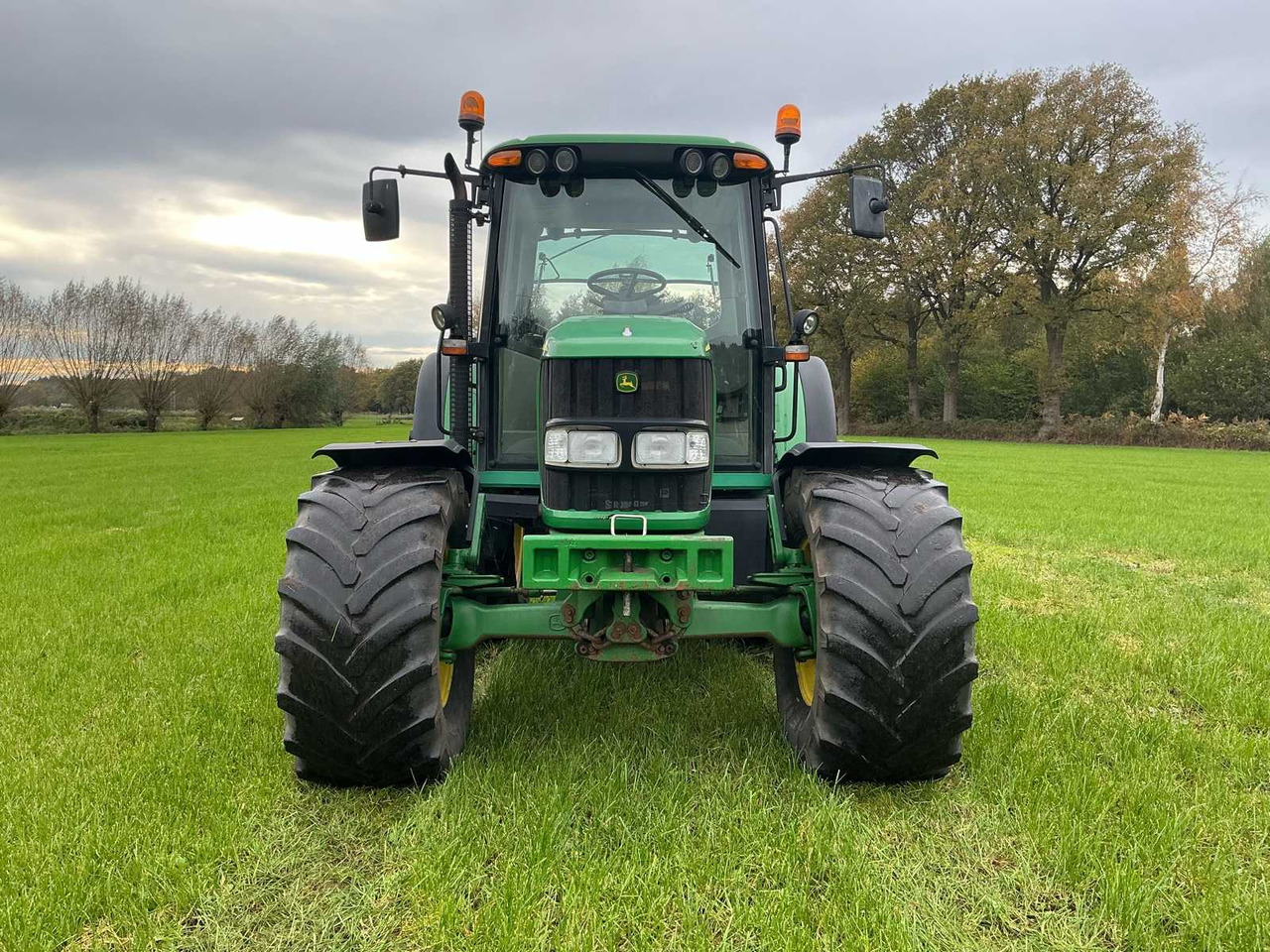 John Deere 6420 M - Traktor: pilt 5 John Deere 6420 M - Traktor: pilt 5