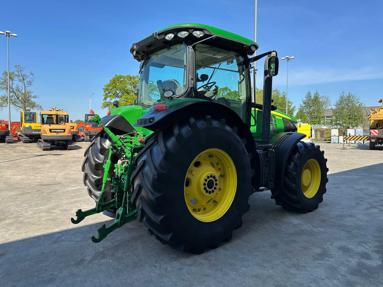 John Deere 7230R - Traktor: pilt 4 John Deere 7230R - Traktor: pilt 4