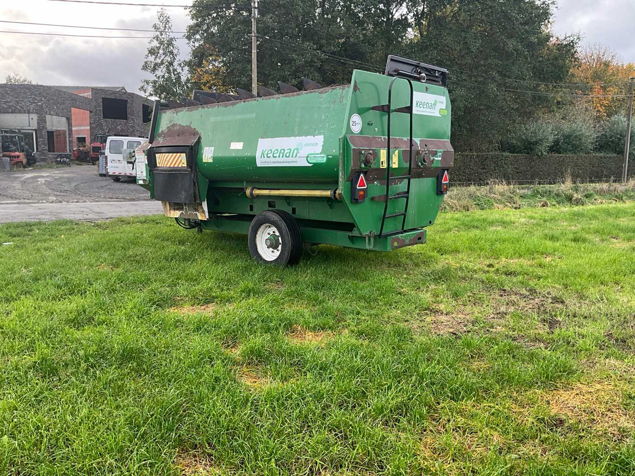 Keenan Klassiek 140 - Söödasegamisvanker: pilt 3 Keenan Klassiek 140 - Söödasegamisvanker: pilt 3