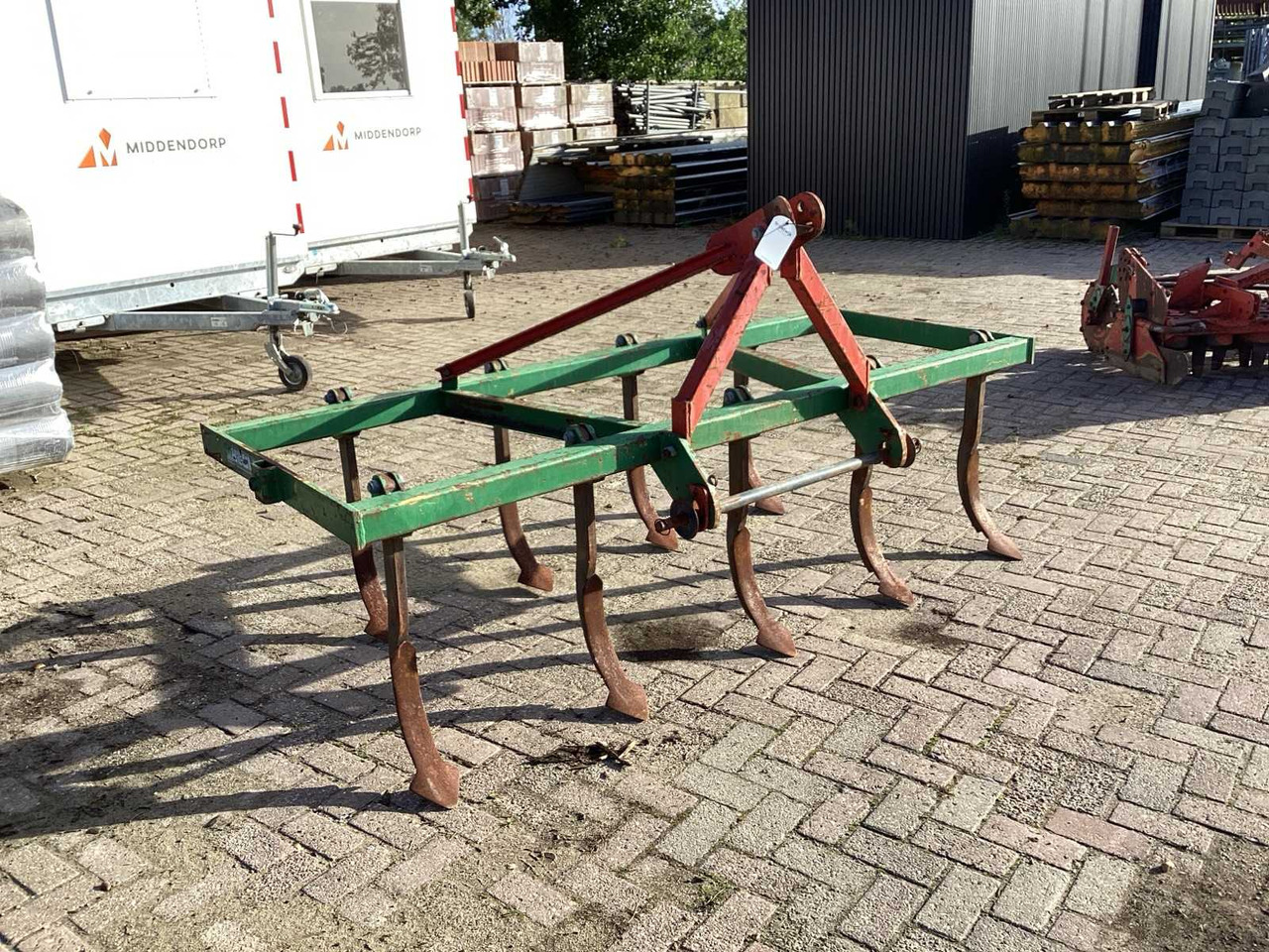 Knoche Vast tand - Kultivaator: pilt 2 Knoche Vast tand - Kultivaator: pilt 2