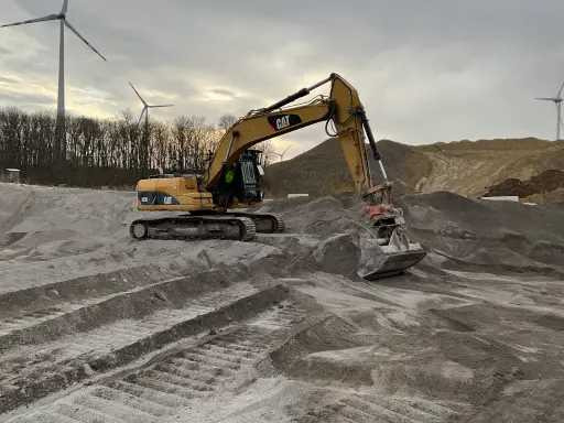 Komatsu 323D - Lintekskavaator: pilt 3 Komatsu 323D - Lintekskavaator: pilt 3