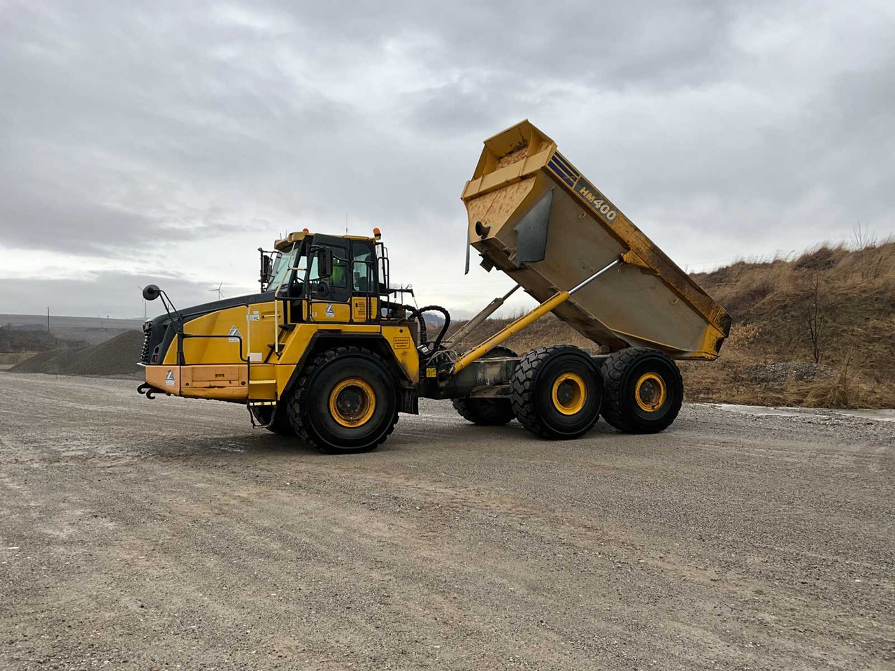 Komatsu HM400-3 - Kallur: pilt 2 Komatsu HM400-3 - Kallur: pilt 2