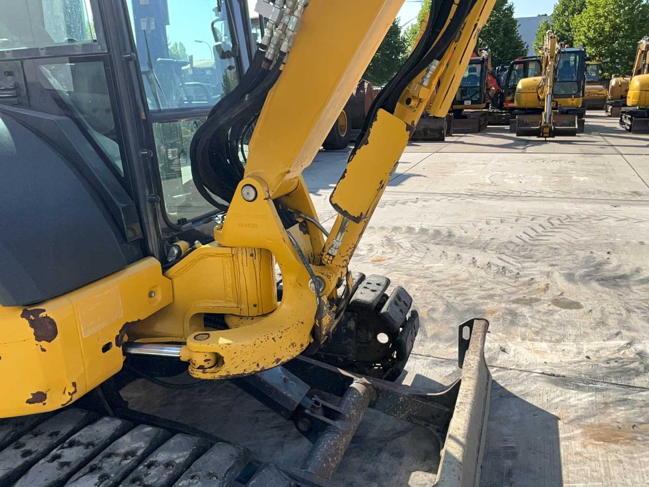 Lintekskavaator Komatsu PC55MR-5M0: pilt 22