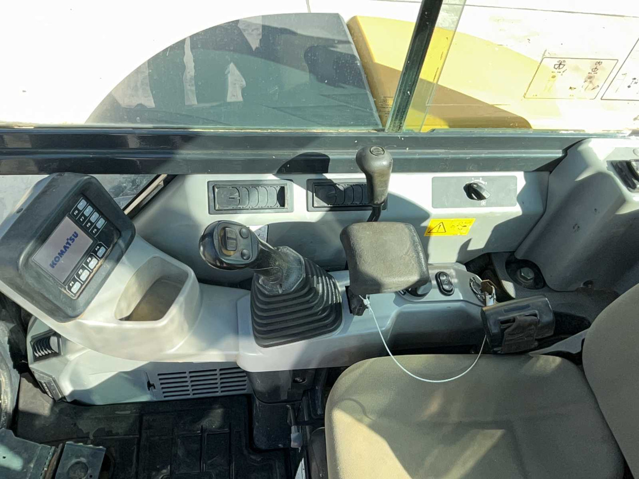 Lintekskavaator Komatsu PC55MR-5M0: pilt 10