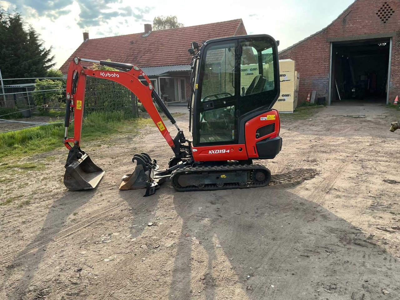 Kubota KX019-4 - Miniekskavaator: pilt 3 Kubota KX019-4 - Miniekskavaator: pilt 3
