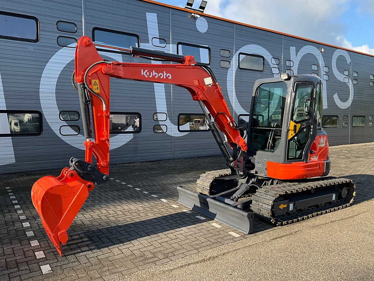 Kubota KX155-3 - Lintekskavaator: pilt 1 Kubota KX155-3 - Lintekskavaator: pilt 1