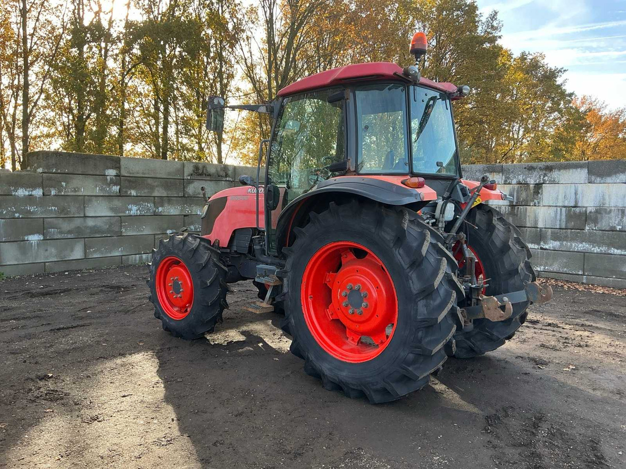 Kubota M9540H-C - Traktor: pilt 4 Kubota M9540H-C - Traktor: pilt 4