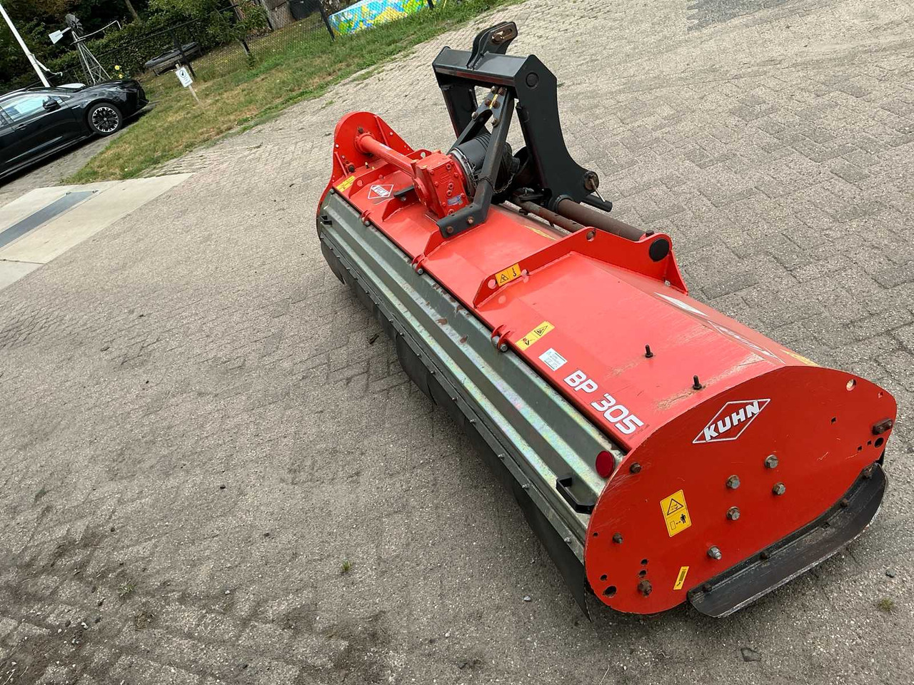 Kuhn BP305 - Hooldusniiduk: pilt 3 Kuhn BP305 - Hooldusniiduk: pilt 3