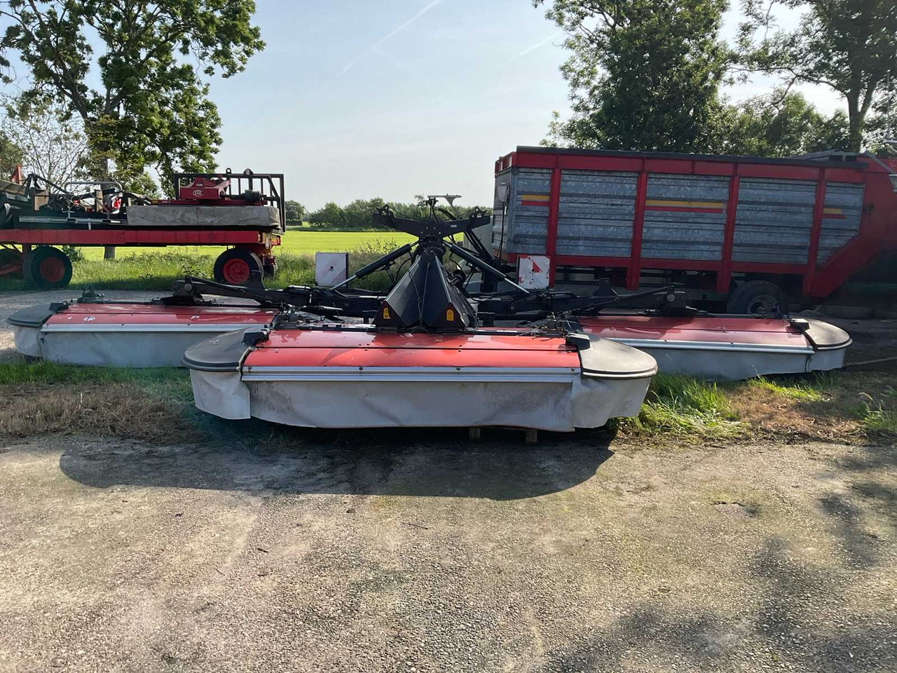 Kuhn Drummaster 320F VGFP & 493 VGRP - Hooldusniiduk/ Multšer: pilt 1 Kuhn Drummaster 320F VGFP & 493 VGRP - Hooldusniiduk/ Multšer: pilt 1