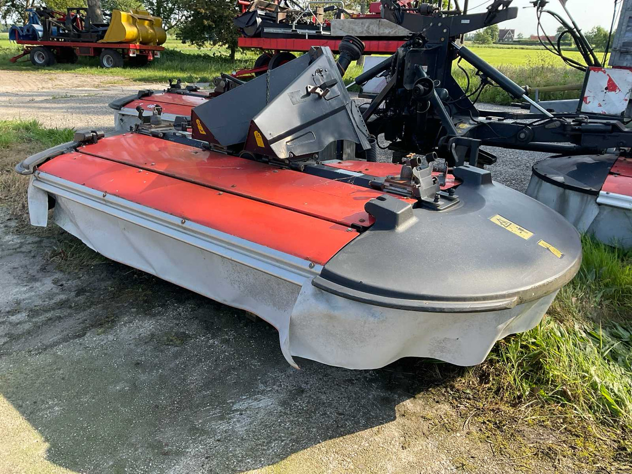 Kuhn Drummaster 320F VGFP & 493 VGRP - Hooldusniiduk/ Multšer: pilt 4 Kuhn Drummaster 320F VGFP & 493 VGRP - Hooldusniiduk/ Multšer: pilt 4