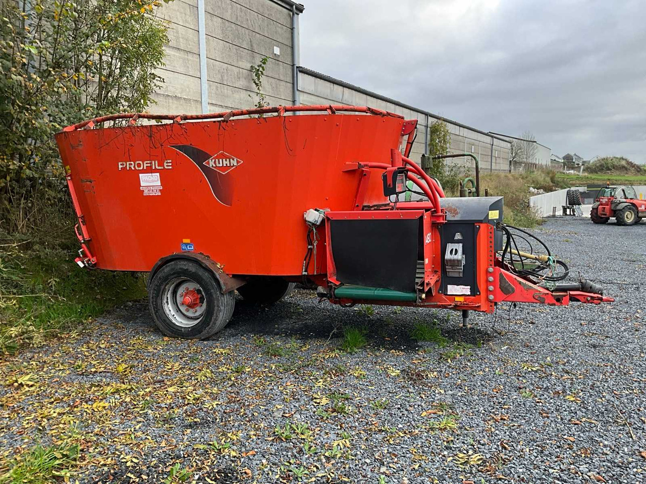 Kuhn EUV285 - Söödasegamisvanker: pilt 4 Kuhn EUV285 - Söödasegamisvanker: pilt 4