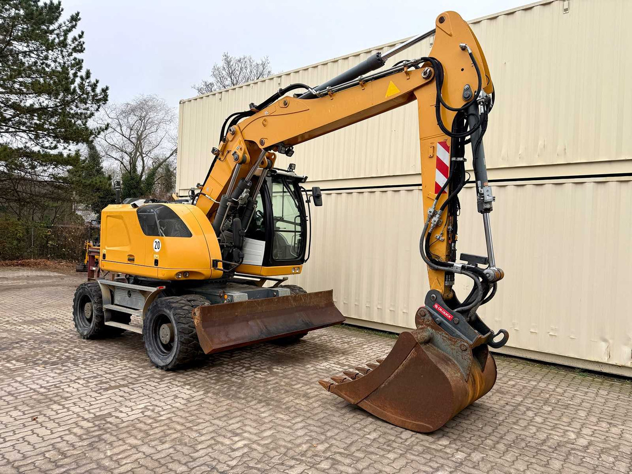 LIEBHERR - A914 COMPACT - OILQUICK - 2017 - WHEELED EXCAVATOR - Ratastel ekskavaator: pilt 5 LIEBHERR - A914 COMPACT - OILQUICK - 2017 - WHEELED EXCAVATOR - Ratastel ekskavaator: pilt 5