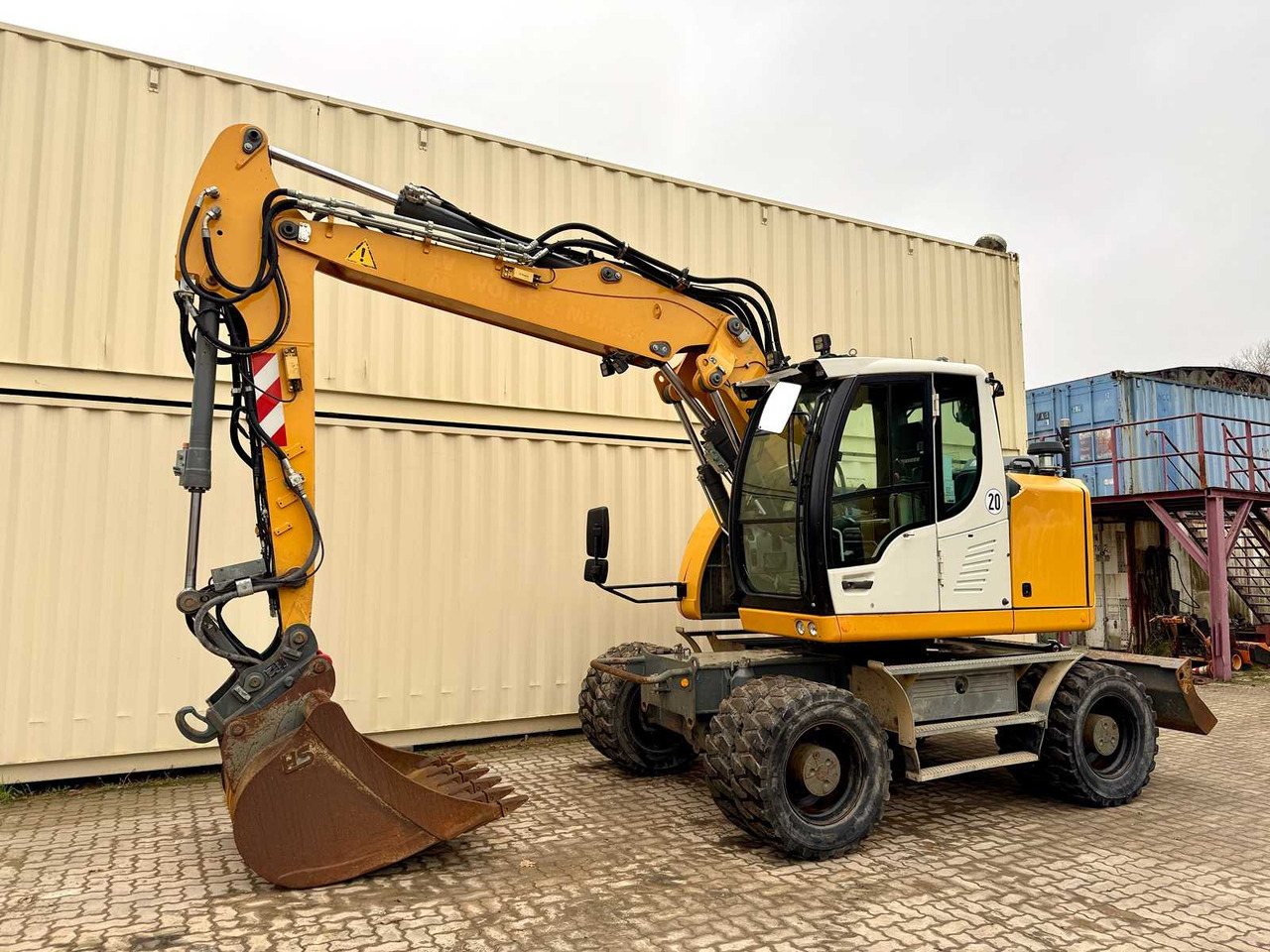 LIEBHERR - A914 COMPACT - OILQUICK - 2017 - WHEELED EXCAVATOR - Ratastel ekskavaator: pilt 1 LIEBHERR - A914 COMPACT - OILQUICK - 2017 - WHEELED EXCAVATOR - Ratastel ekskavaator: pilt 1