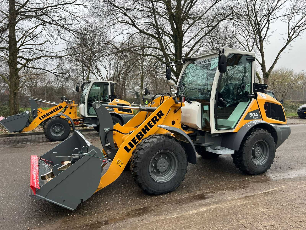 Liebherr L504 Compact - Rataslaadur: pilt 1 Liebherr L504 Compact - Rataslaadur: pilt 1