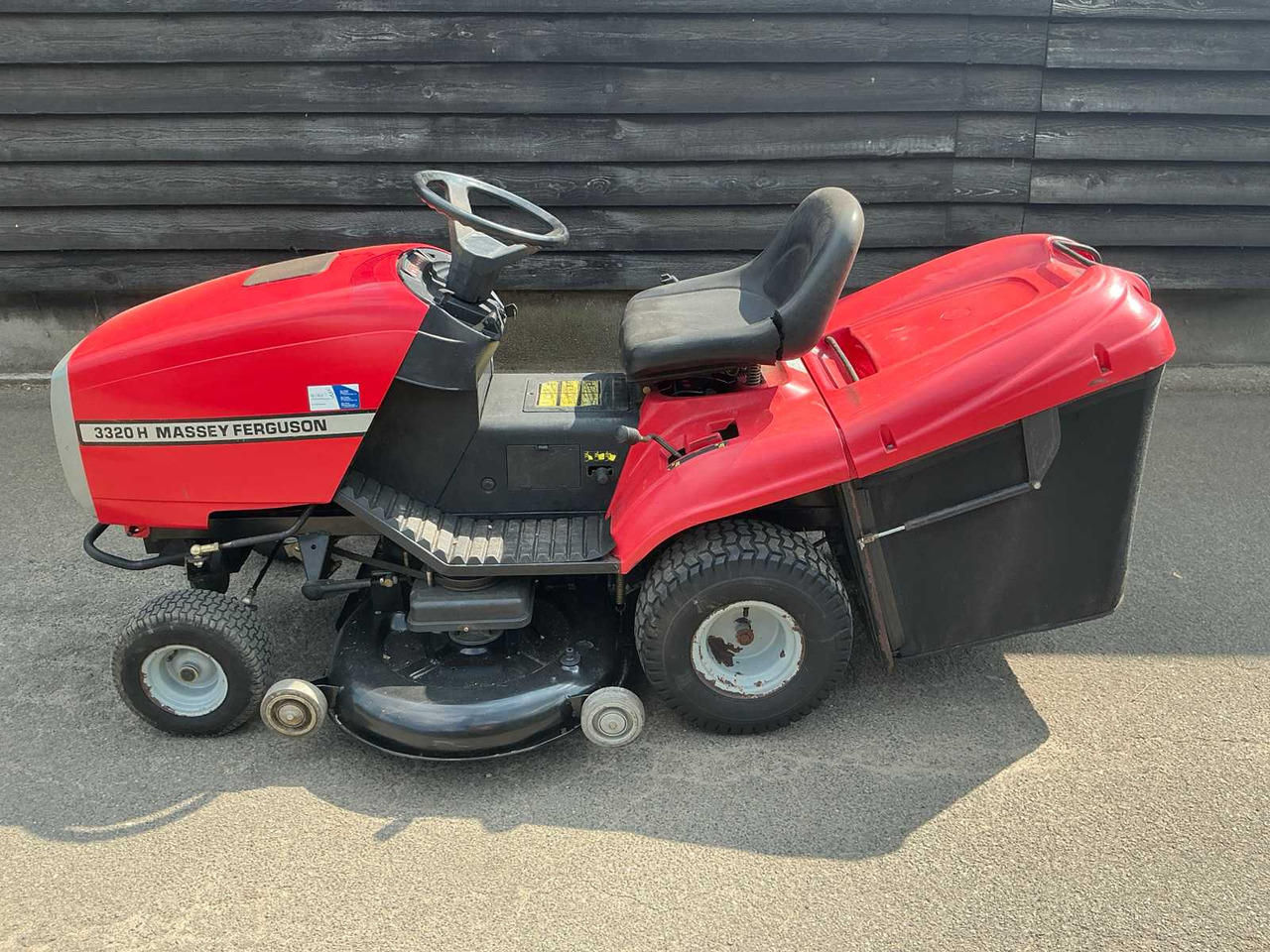 Massey Ferguson MF 122 Hydro - Muruniiduk: pilt 2 Massey Ferguson MF 122 Hydro - Muruniiduk: pilt 2