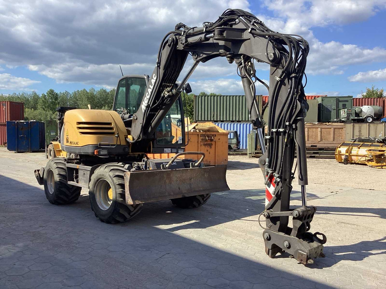 Mecalac 714MW - Autokraana: pilt 2 Mecalac 714MW - Autokraana: pilt 2