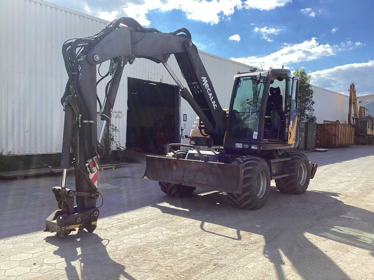 Mecalac 714MW - Autokraana: pilt 1 Mecalac 714MW - Autokraana: pilt 1