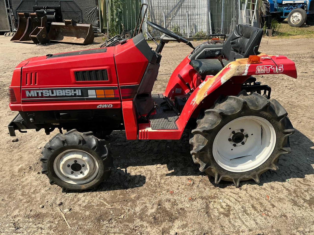 Mitsubishi MT15 - Väiketraktor: pilt 2 Mitsubishi MT15 - Väiketraktor: pilt 2