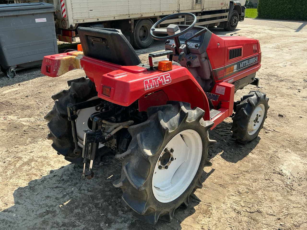 Mitsubishi MT15 - Väiketraktor: pilt 5 Mitsubishi MT15 - Väiketraktor: pilt 5