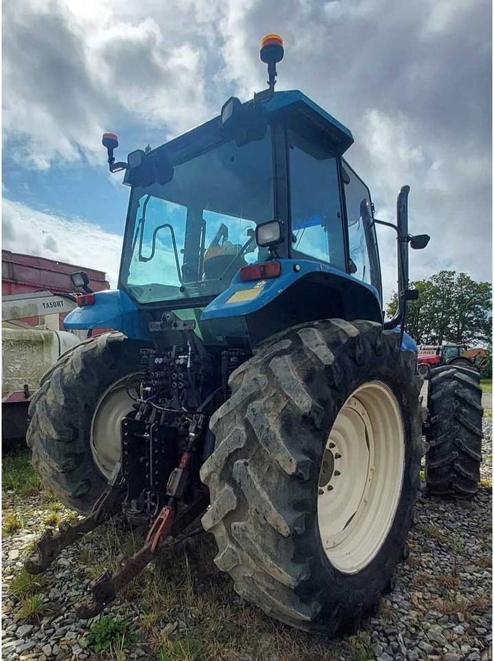 NEW HOLLAND - 2000 - TM150 - 4WD AGRICULTURAL TRACTOR - Traktor: pilt 3 NEW HOLLAND - 2000 - TM150 - 4WD AGRICULTURAL TRACTOR - Traktor: pilt 3
