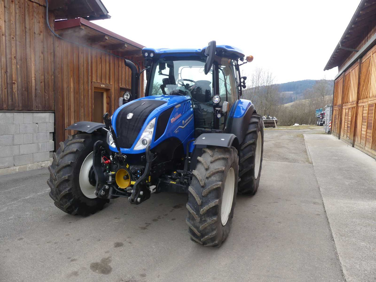 NEW HOLLAND T5.110 DC - Traktor: pilt 2 NEW HOLLAND T5.110 DC - Traktor: pilt 2