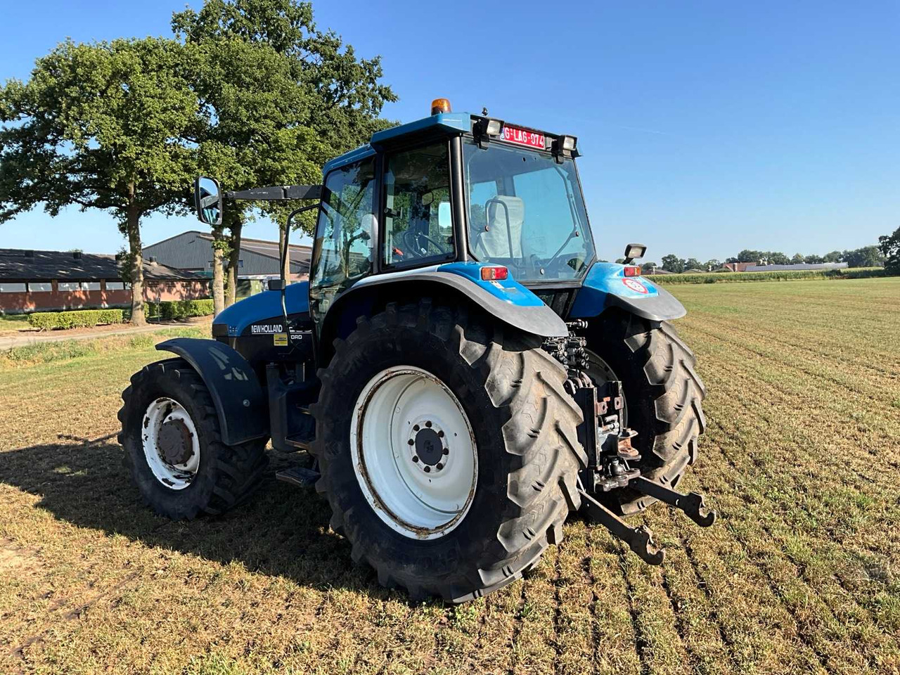 New Holland 8360 DT - Traktor: pilt 3 New Holland 8360 DT - Traktor: pilt 3