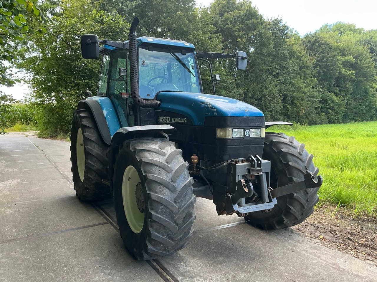 New Holland 8560 - Traktor: pilt 3 New Holland 8560 - Traktor: pilt 3