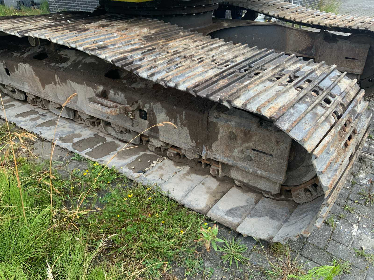 Lintekskavaator New Holland E 215B: pilt 15