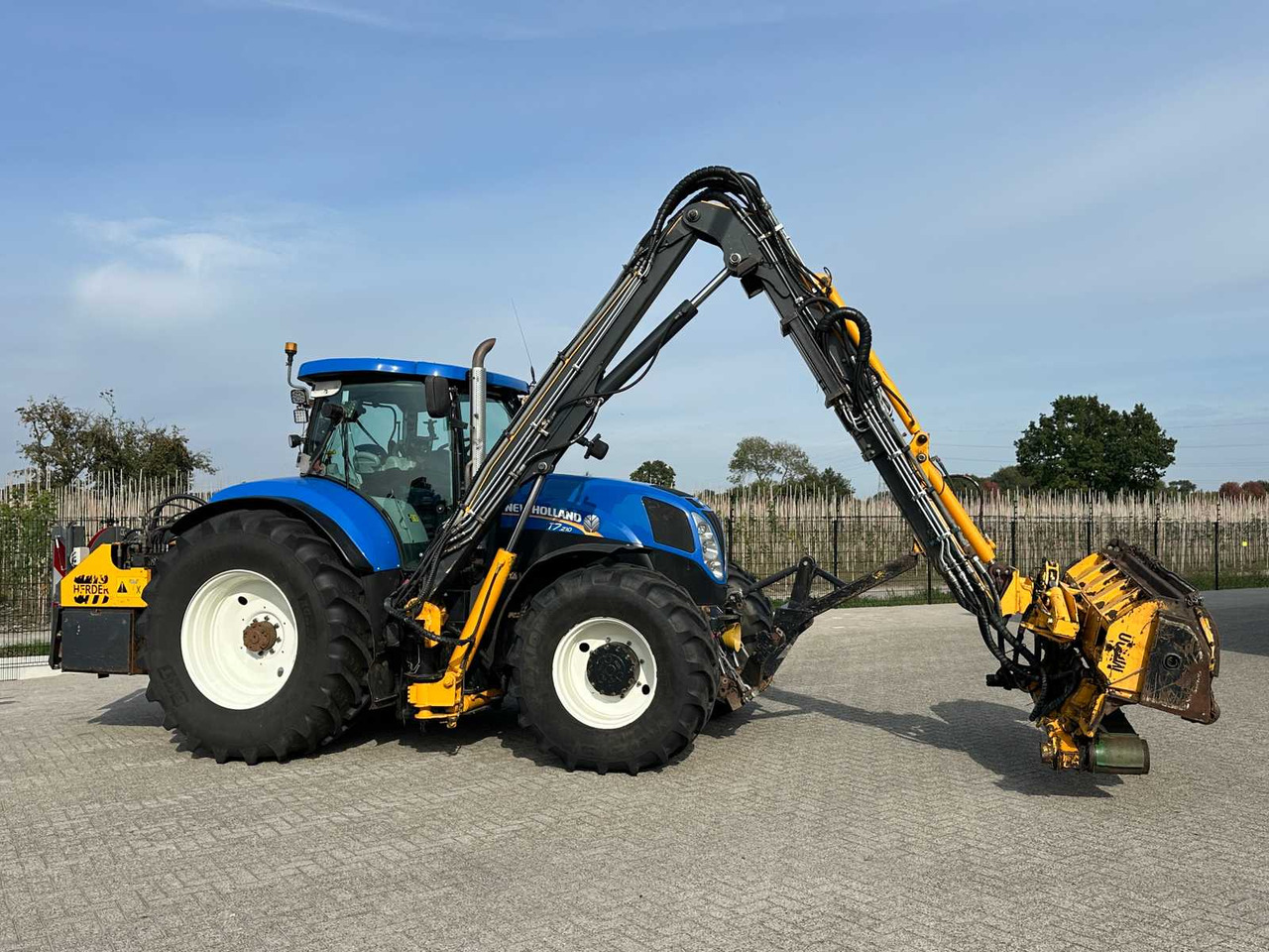 New Holland T7.210 - Traktor: pilt 2 New Holland T7.210 - Traktor: pilt 2
