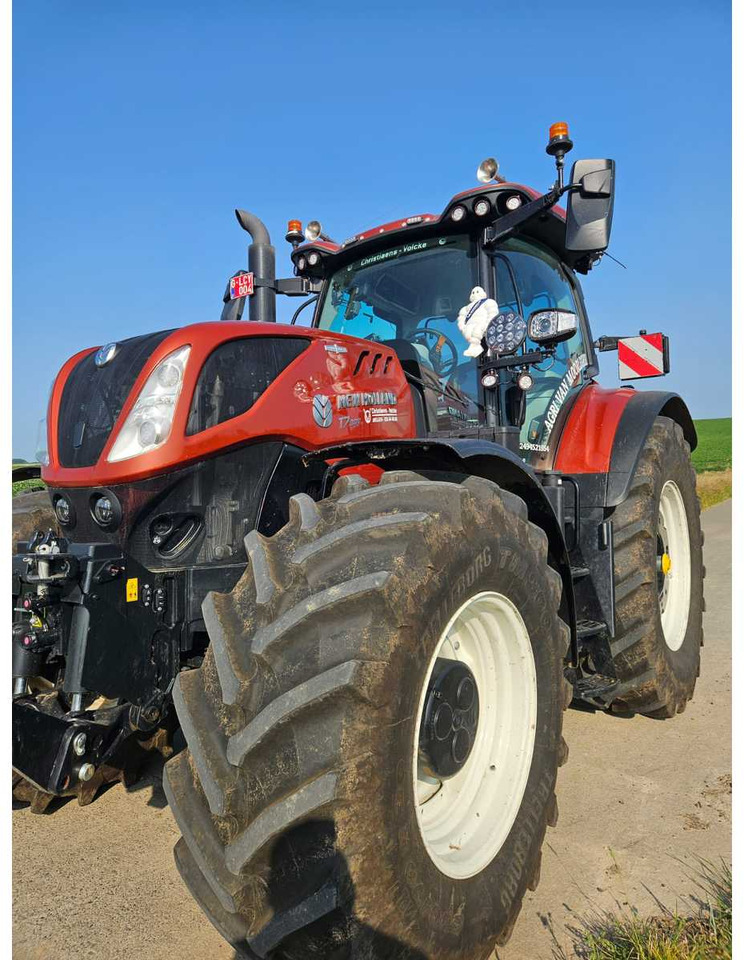 New Holland T7 300 - Traktor: pilt 2 New Holland T7 300 - Traktor: pilt 2