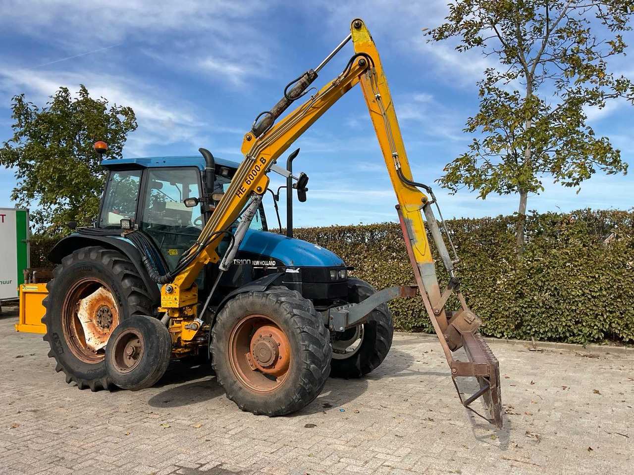 New Holland TS100 - Traktor: pilt 5 New Holland TS100 - Traktor: pilt 5