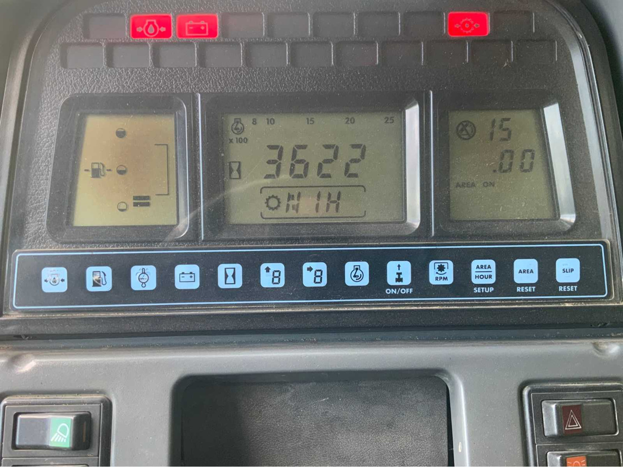 Traktor New holland TS-100: pilt 26